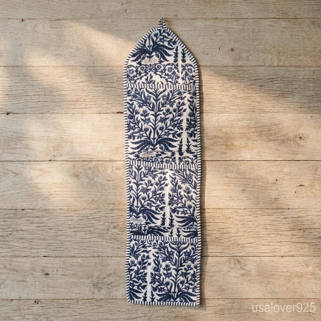 Blue Floral Hanging Wall Organizer, Quilted Cotton 3-Pocket Storage, Boho Decorative Home Gift