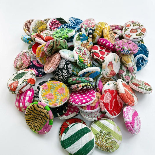 Assorted Round Quilted Cotton Coin Pouch, Scrap Fabric Zipper Purse, Mini Organizer
