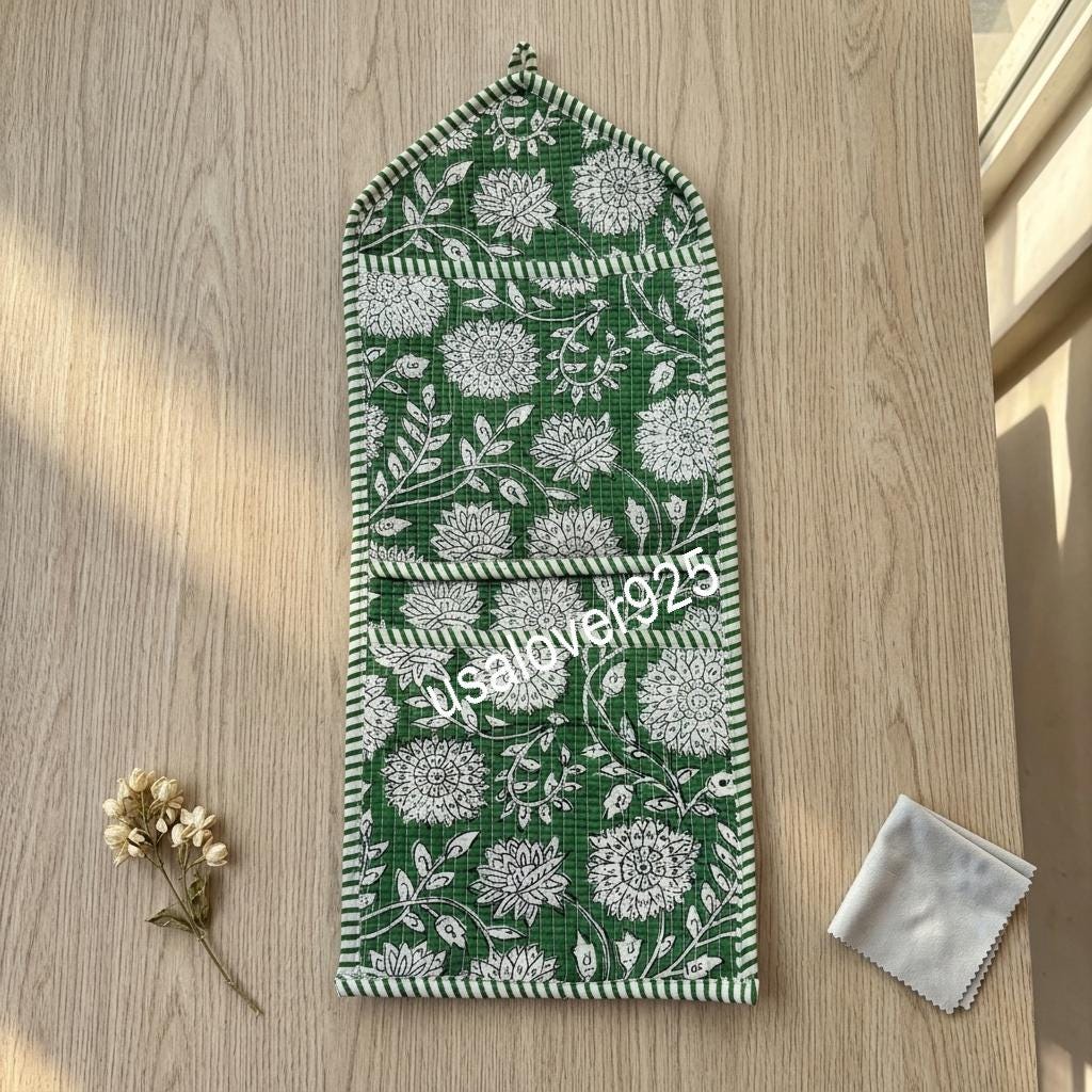 Handmade Quilted Cotton Wall Organizer, Green Floral Pocket Holder, Hanging Storage, Home Decor