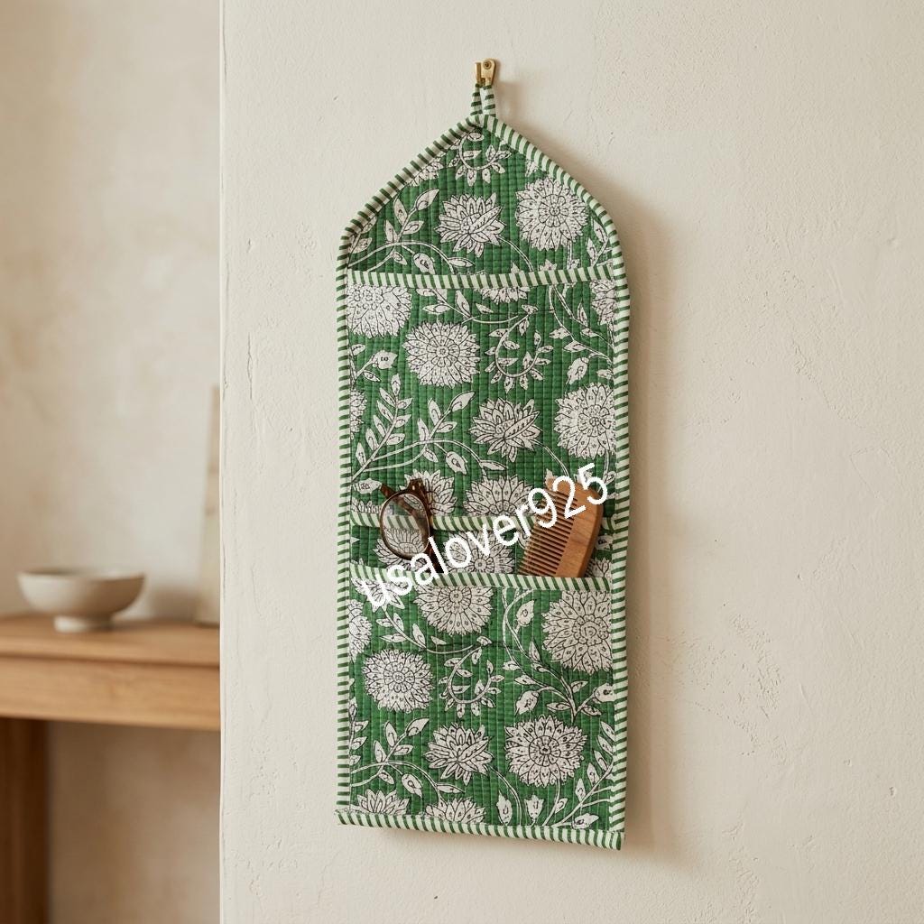 Handmade Quilted Cotton Wall Organizer, Green Floral Pocket Holder, Hanging Storage, Home Decor